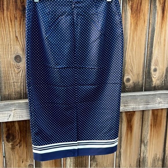 7th Avenue New York & Company skirt cotton blend polka dot navy 2 FiRM on PRICE - Picture 3 of 6